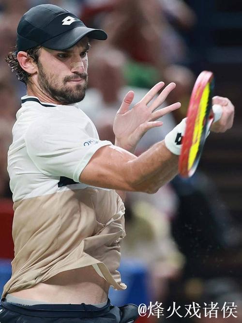 瓦舍罗2-1力克林德克内希 首次问鼎上海大师赛冠军