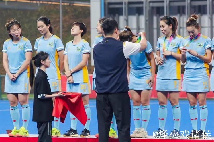 全运会曲棍球:但文独进三球 四川女曲完胜夺冠 全运会曲棍球:但文独进三球 四川女曲完胜夺冠