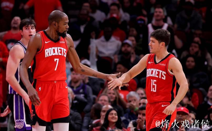 4人仅获13分！火箭替补阵容集体低迷，伊森缺阵引发连锁效应